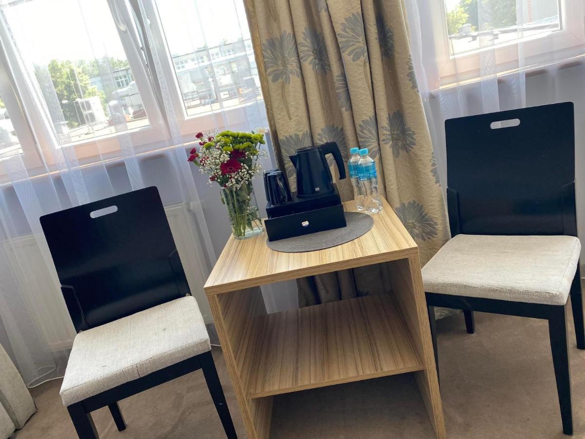 Hotel Alpex Zabrze Bagian luar foto