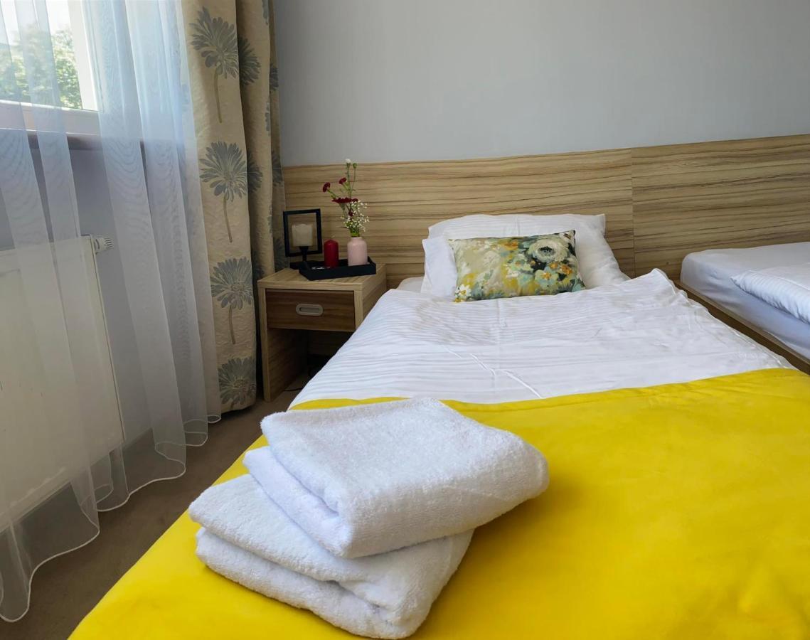 Hotel Alpex Zabrze Bagian luar foto