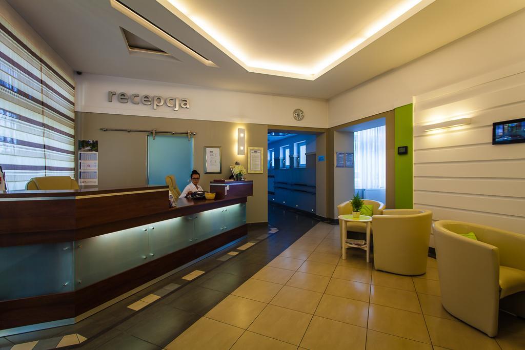 Hotel Alpex Zabrze Bagian luar foto
