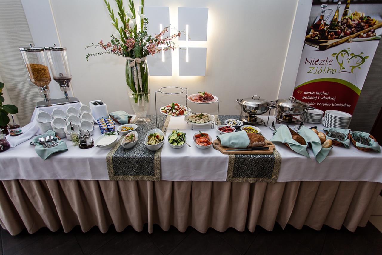 Hotel Alpex Zabrze Bagian luar foto
